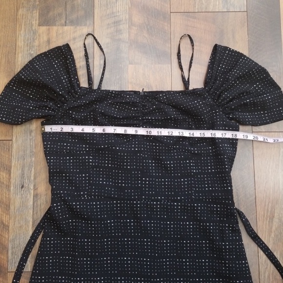 Banana Republic Cold Shoulder Dress - Picture 2 of 9